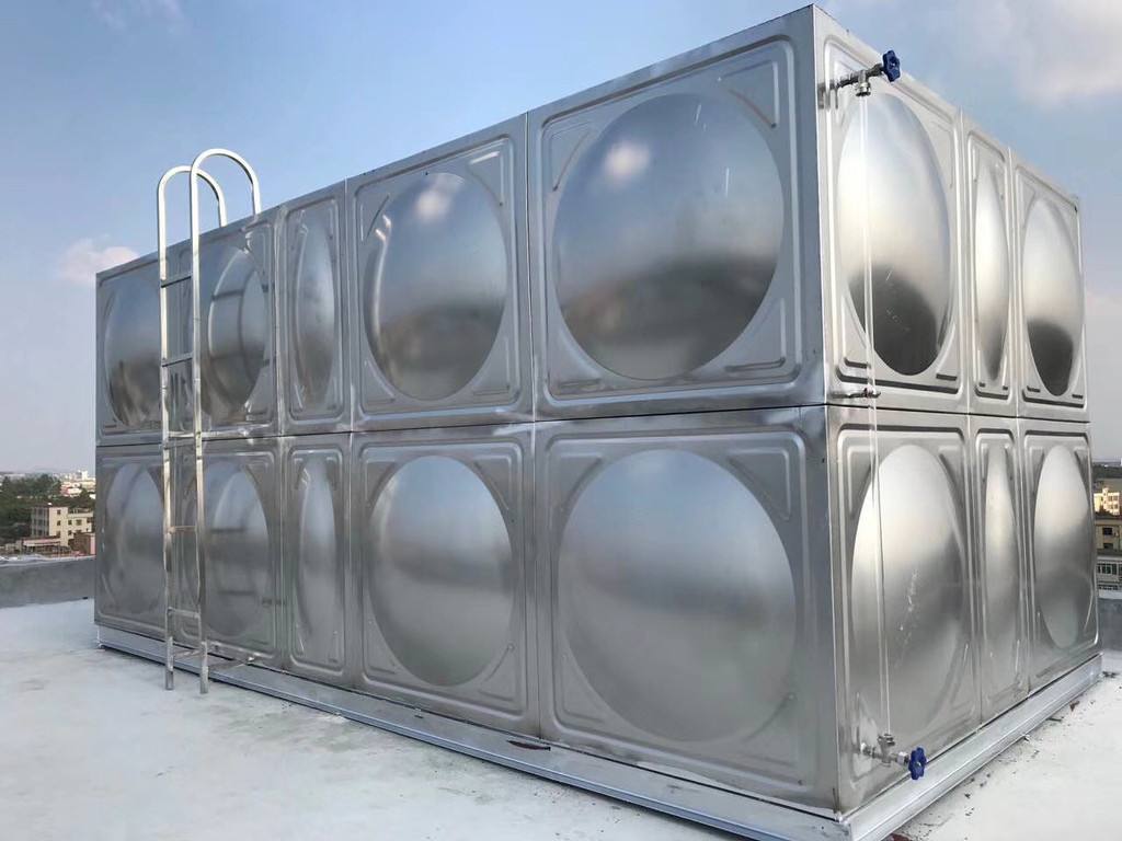 不銹鋼承壓水箱質(zhì)量受到哪些因素影響？