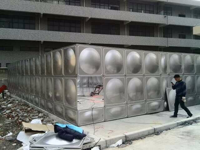 不銹鋼水箱安裝時有哪些細節是需要注意的